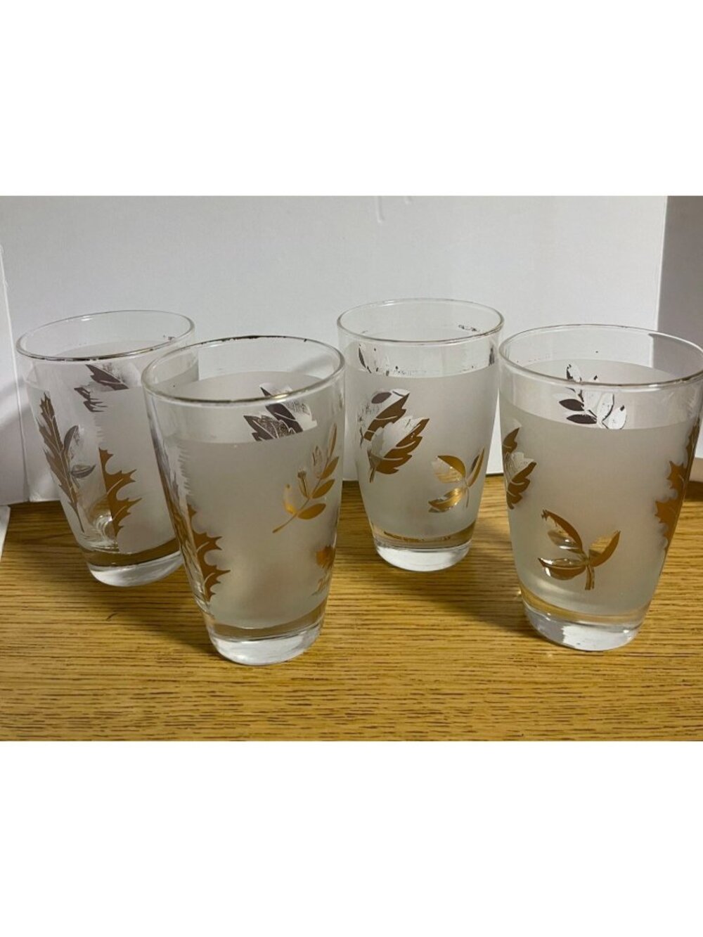 Libbey Set Of 4 Gold Leaf Pattern Glass Tumblers Frosted Design Vintage 1970s